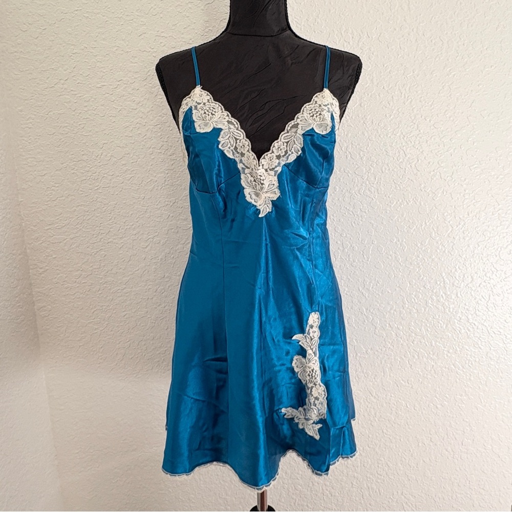 Vintage Frederick's of Hollywood Blue babydoll Chemise‎ nightgown Size L